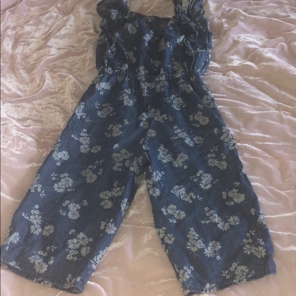 OSH KOSH summer romper; capri length; Size 4T - Picture 6 of 6